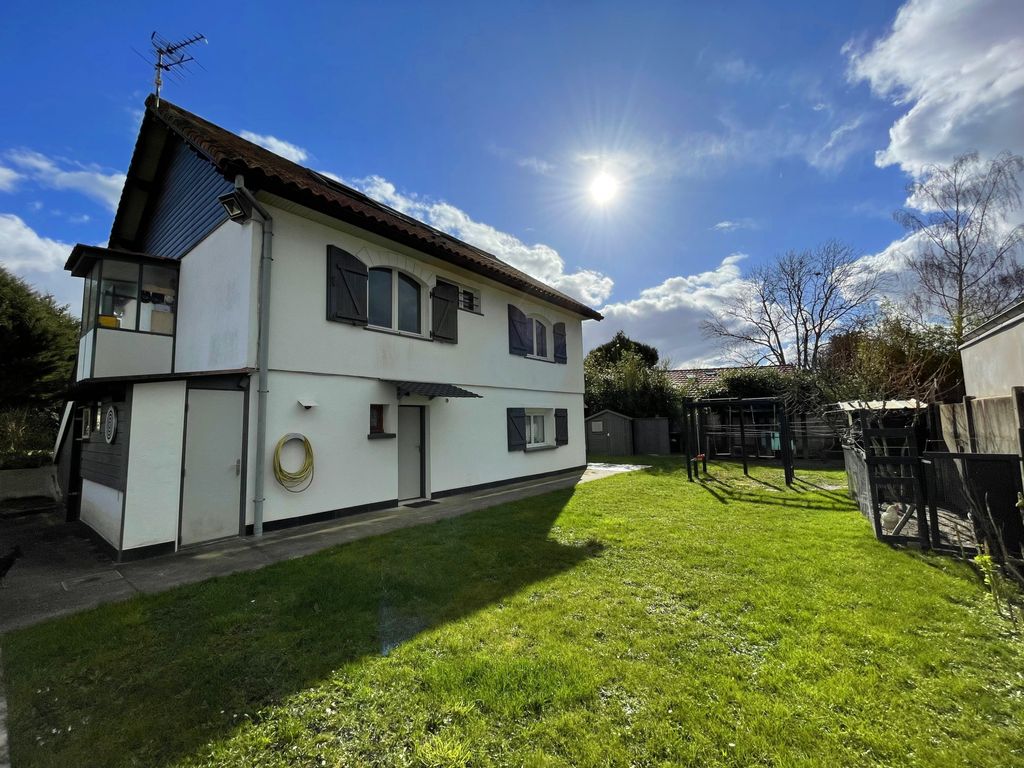 Achat maison 6 chambre(s) - La Queue-en-Brie