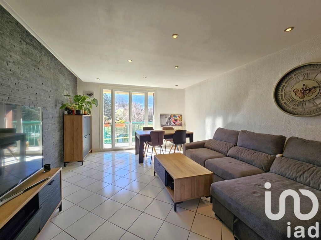Achat appartement à vendre 3 pièces 66 m² - La Motte-Servolex