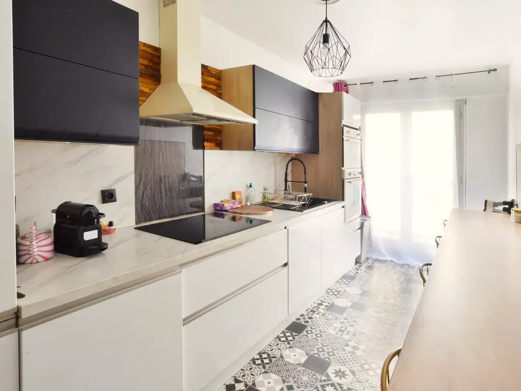 Achat appartement à vendre 3 pièces 68 m² - Paris 17ème arrondissement