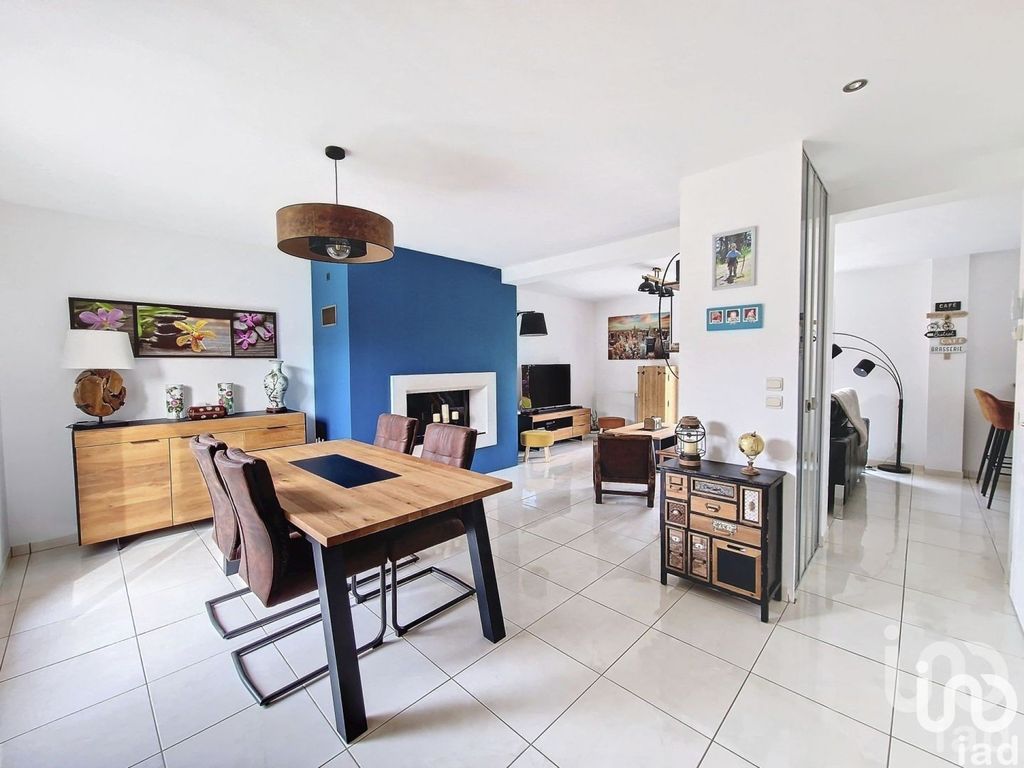Achat maison à vendre 4 chambres 99 m² - Saint-Fargeau-Ponthierry