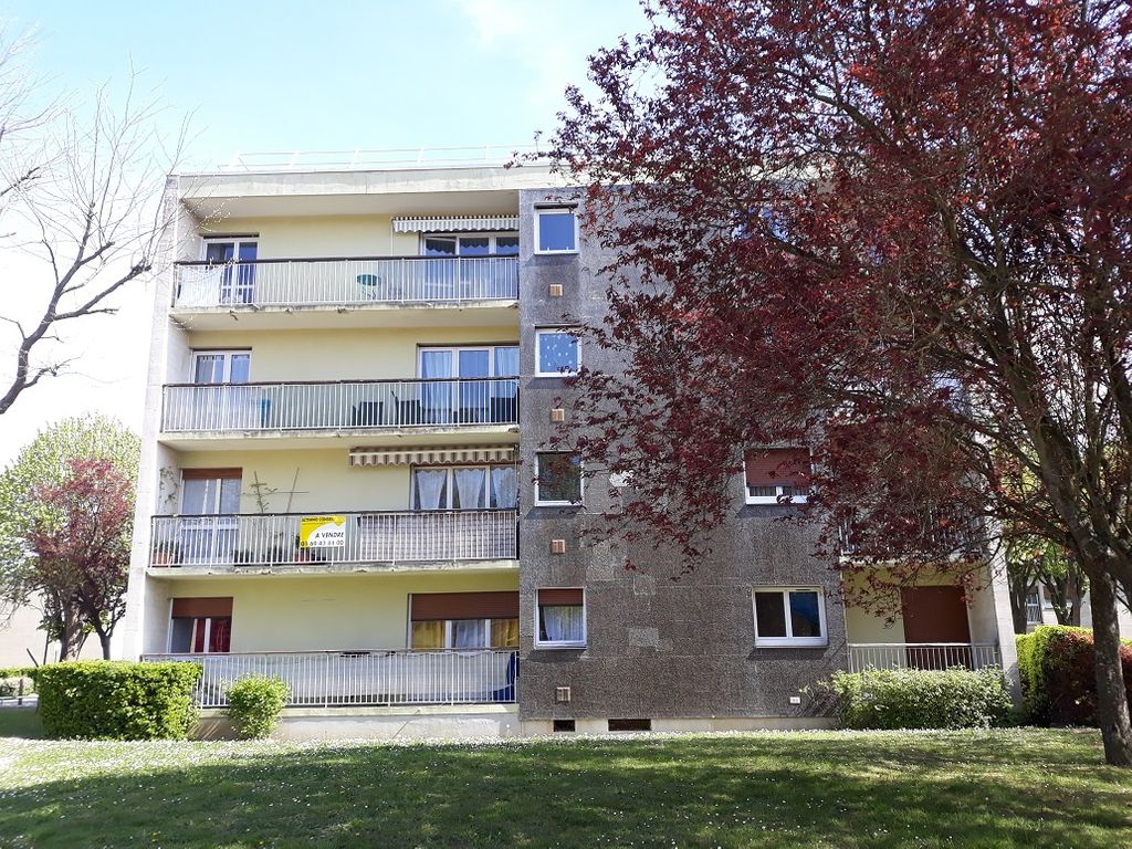 Achat appartement à vendre 2 pièces 42 m² - Épinay-sous-Sénart