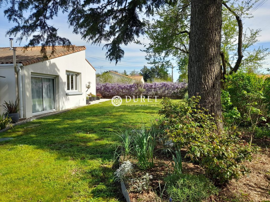 Achat maison à vendre 3 chambres 105 m² - La Roche-sur-Yon