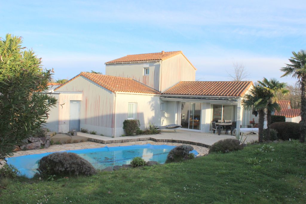 Achat maison à vendre 4 chambres 97 m² - Les Sables-d'Olonne