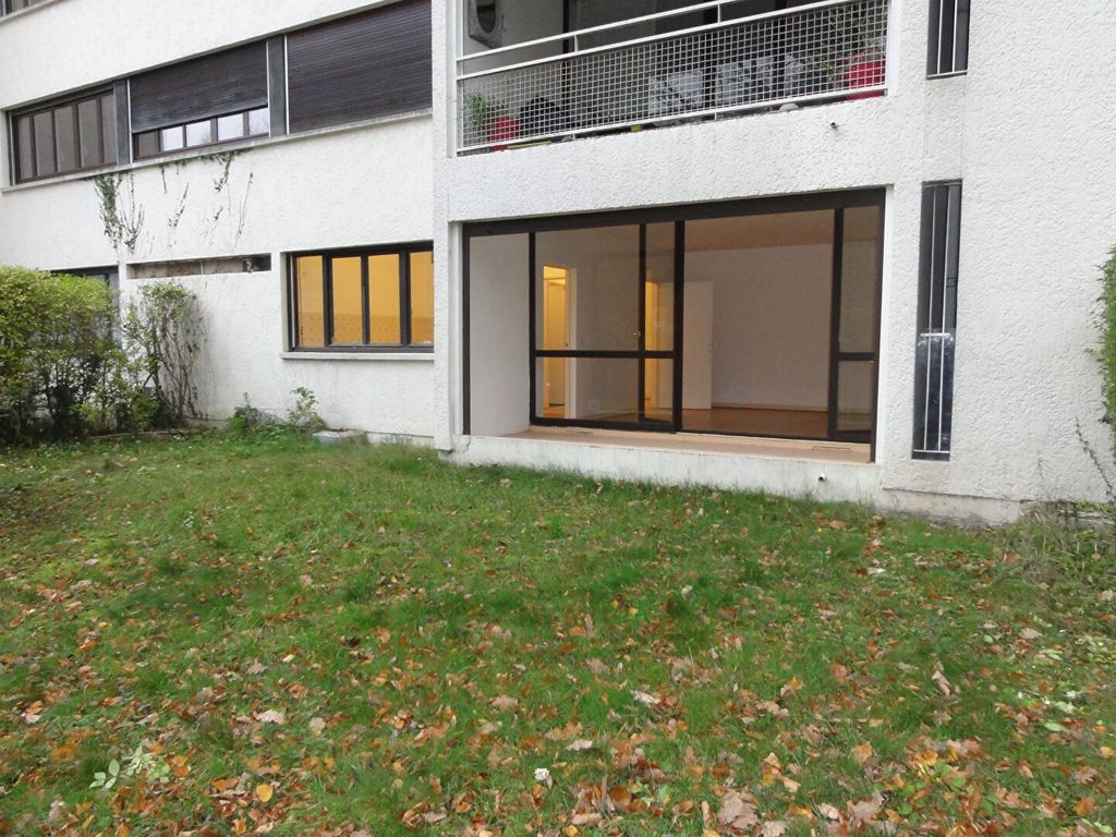 Achat studio à vendre 42 m² - Vaux-le-Pénil