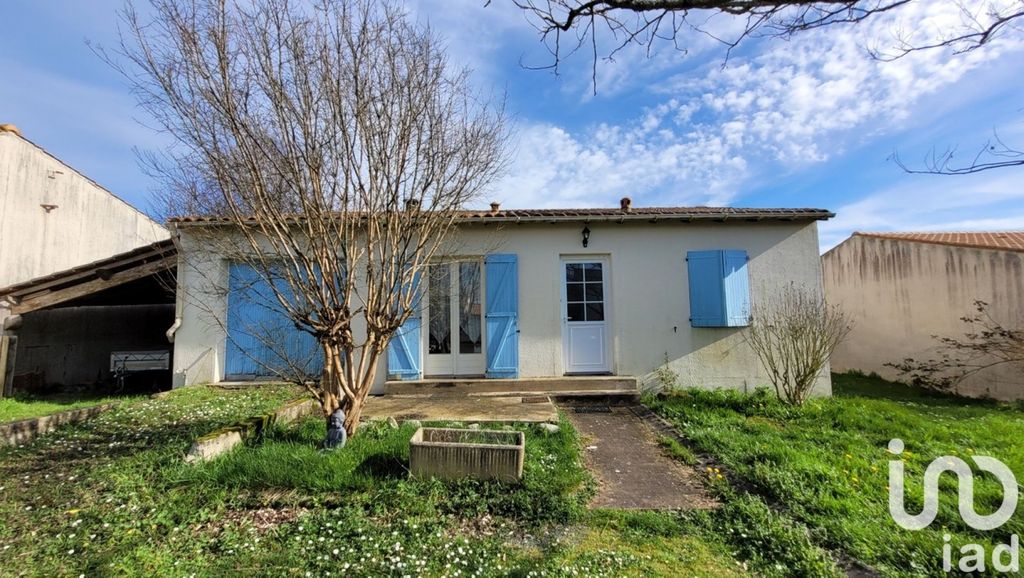 Achat maison à vendre 3 chambres 107 m² - Saint-Hilaire-de-Villefranche