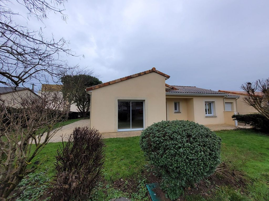 Achat maison à vendre 4 chambres 126 m² - Poitiers