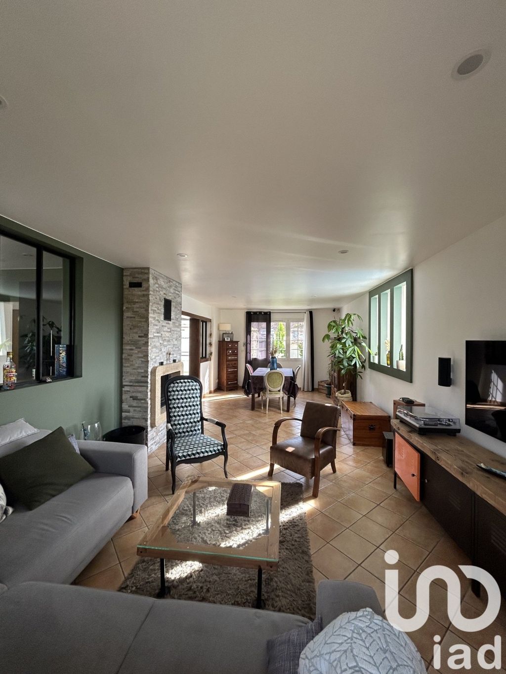 Achat maison à vendre 5 chambres 168 m² - Fontenay-lès-Briis