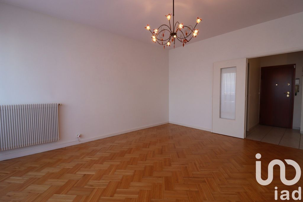 Achat appartement à vendre 5 pièces 105 m² - Cournon-d'Auvergne