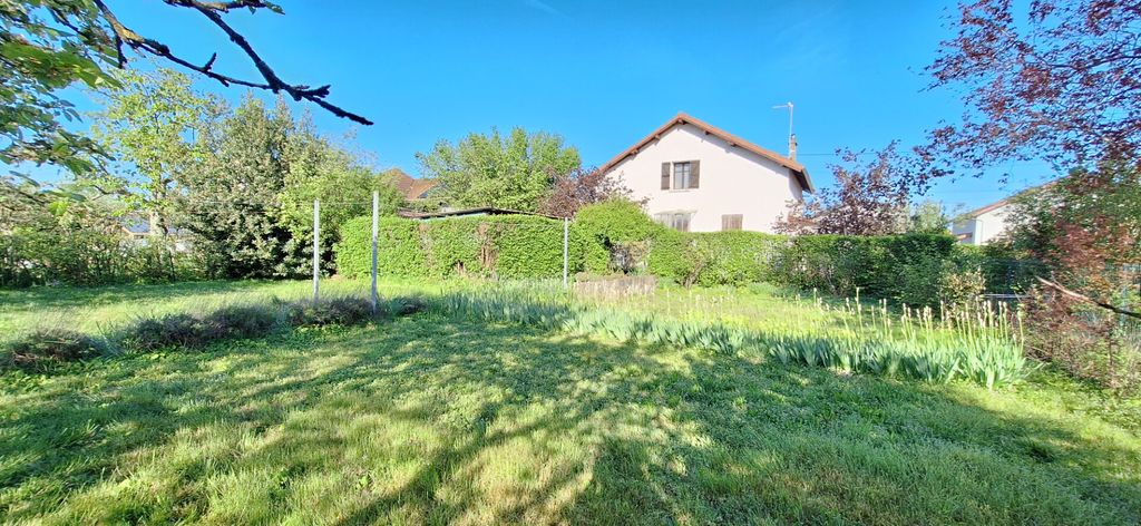 Achat maison à vendre 3 chambres 137 m² - Bourg-en-Bresse