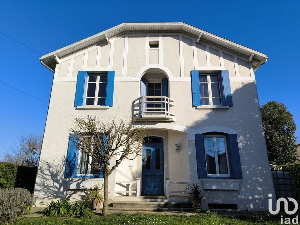 Achat maison à vendre 3 chambres 125 m² - Aiguillon