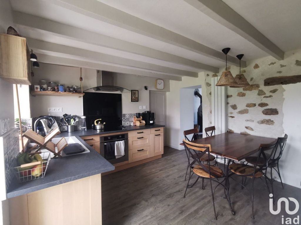 Achat maison à vendre 4 chambres 176 m² - Bellevigny