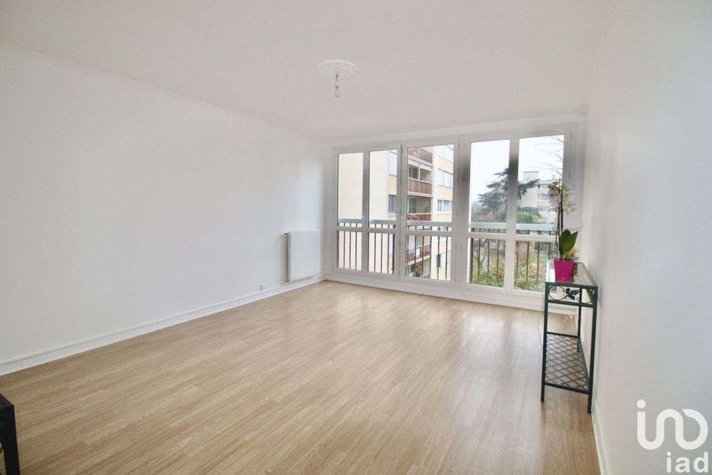 Achat appartement à vendre 5 pièces 95 m² - Thiais