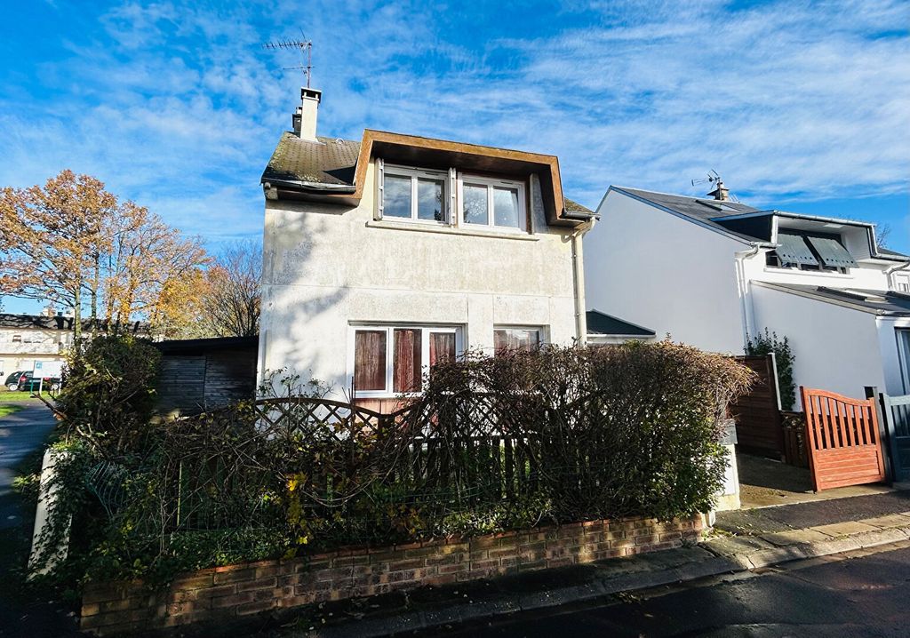 Achat maison à vendre 4 chambres 94 m² - Roissy-en-Brie
