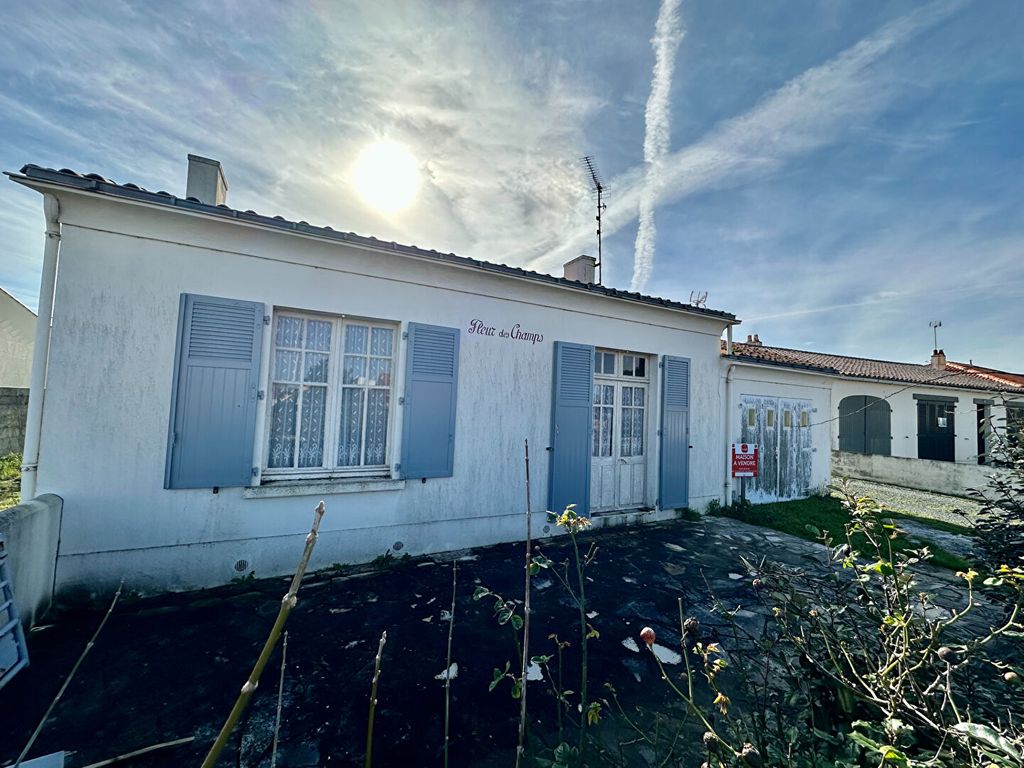 Achat maison à vendre 3 chambres 90 m² - Saint-Gilles-Croix-de-Vie