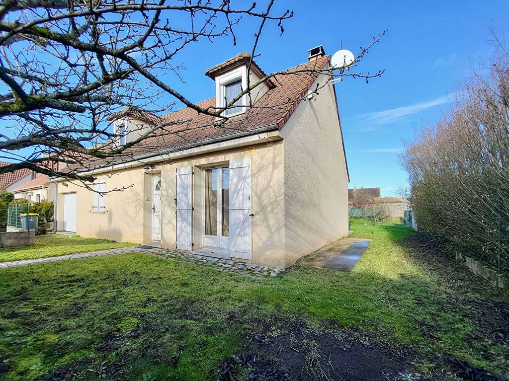 Achat maison à vendre 4 chambres 105 m² - Brie-Comte-Robert