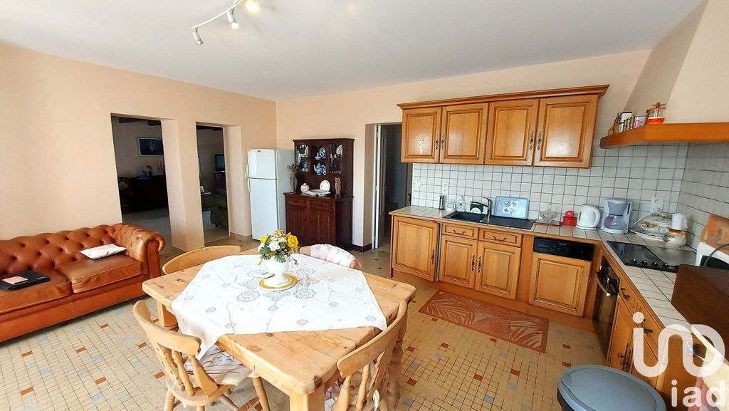 Achat maison à vendre 2 chambres 151 m² - Millac