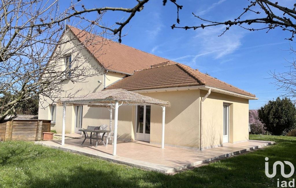 Achat maison à vendre 6 chambres 324 m² - Châtellerault