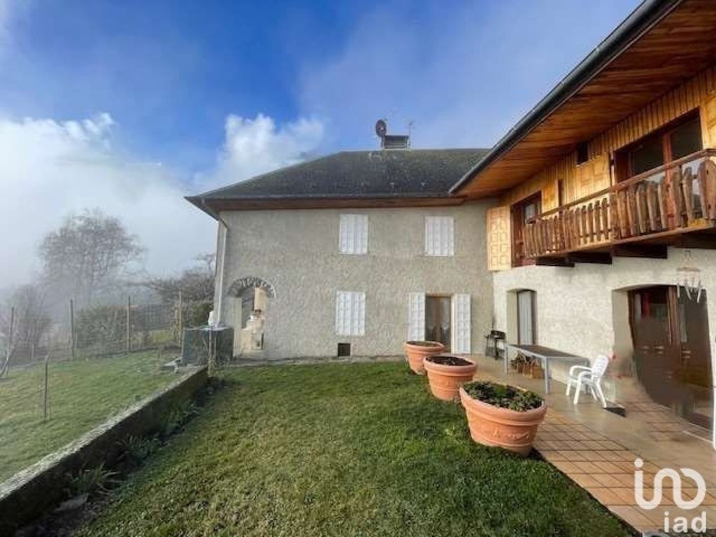 Achat maison à vendre 3 chambres 152 m² - Saint-Rémy-de-Maurienne