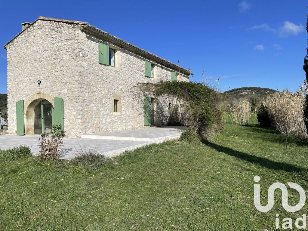 Achat maison à vendre 3 chambres 110 m² - Uzès