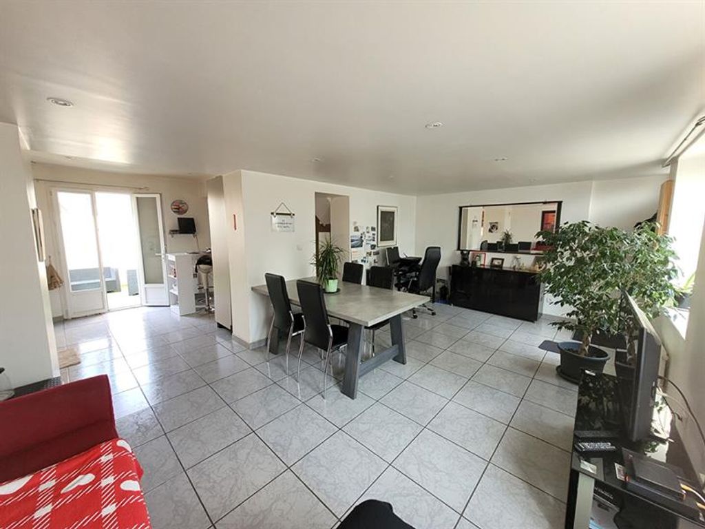 Achat maison à vendre 3 chambres 86 m² - Ronchin