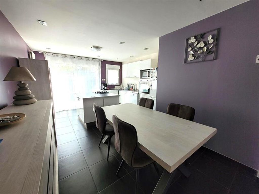 Achat maison à vendre 3 chambres 82 m² - Lille