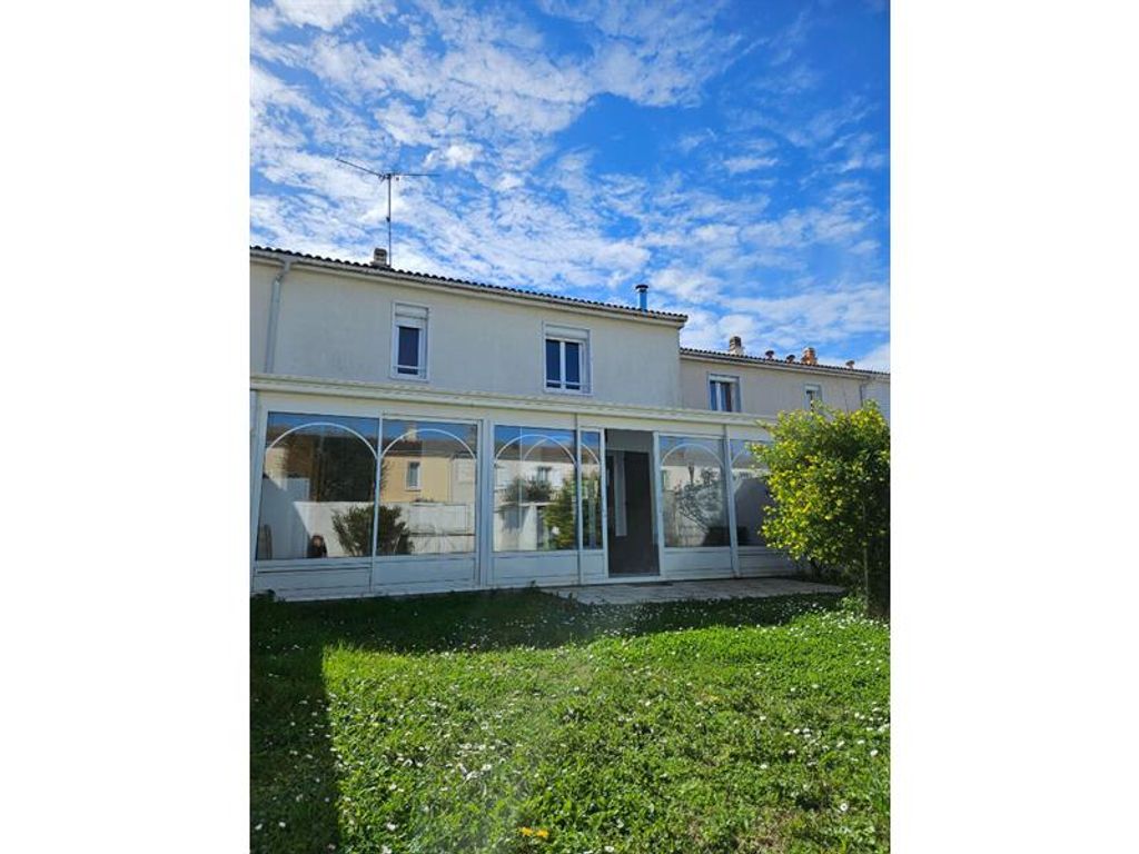 Achat maison à vendre 4 chambres 105 m² - La Rochelle