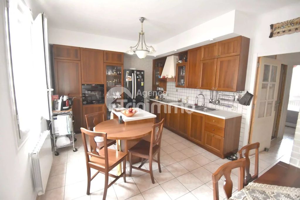 Achat appartement à vendre 5 pièces 110 m² - La Trinité