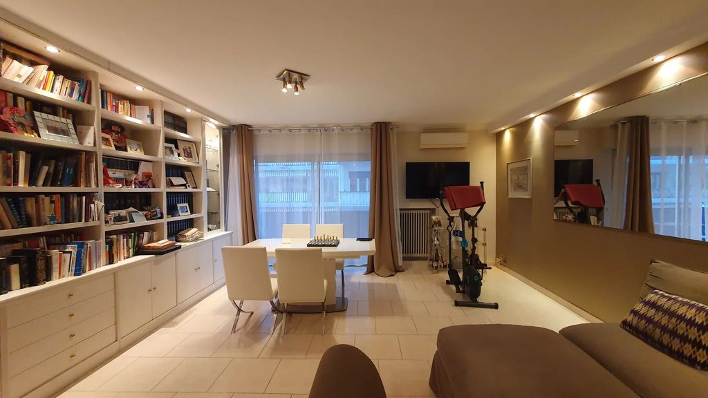 Achat appartement à vendre 4 pièces 91 m² - Cannes