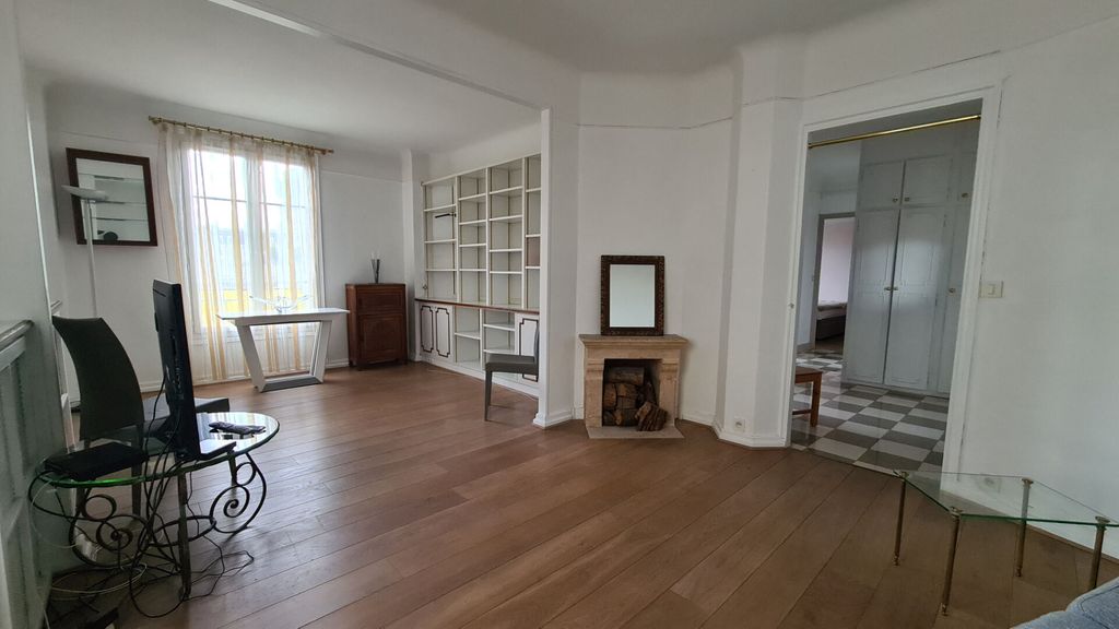 Achat appartement à vendre 3 pièces 62 m² - Courbevoie