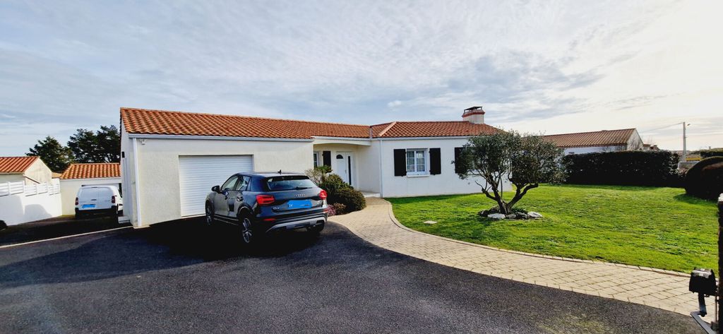 Achat maison à vendre 3 chambres 131 m² - Brem-sur-Mer
