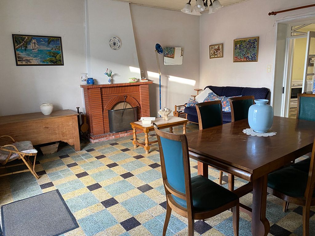 Achat maison à vendre 6 chambres 157 m² - Brem-sur-Mer