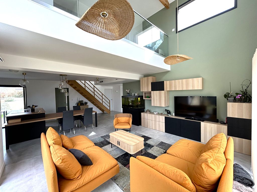Achat maison à vendre 3 chambres 117 m² - Le Haillan
