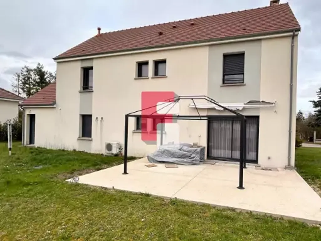Achat maison à vendre 5 chambres 165 m² - Laines-aux-Bois