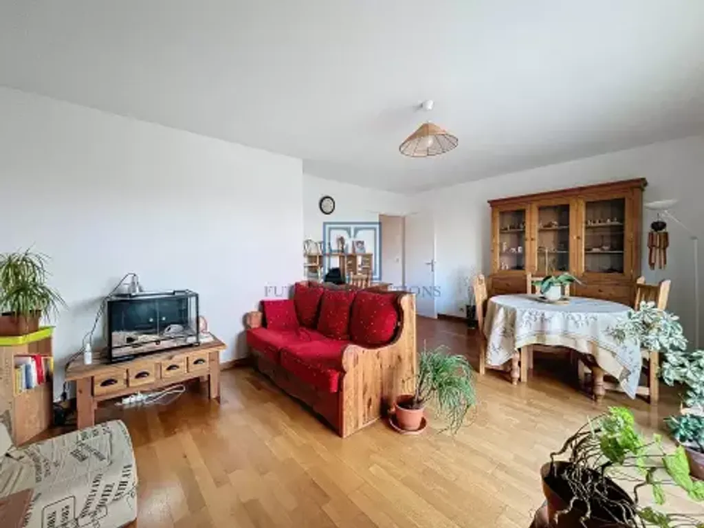 Achat appartement à vendre 3 pièces 69 m² - Guyancourt