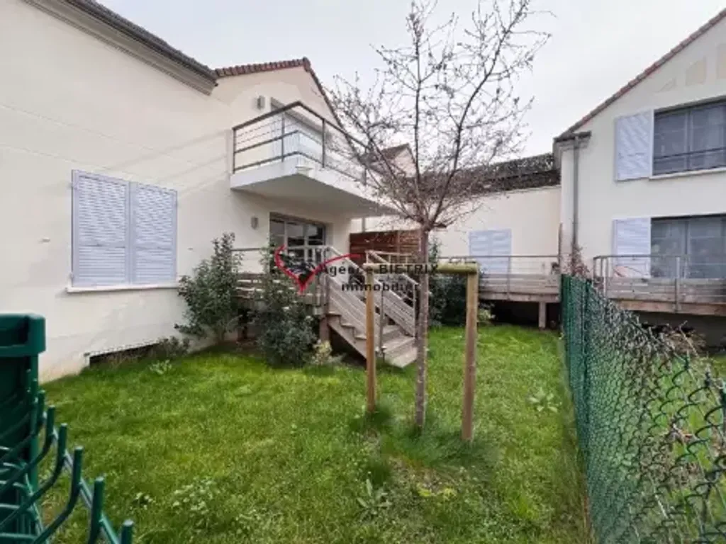 Achat appartement à vendre 3 pièces 64 m² - L'Isle-Adam