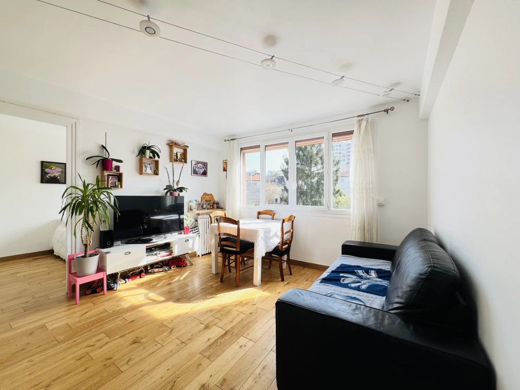 Achat appartement à vendre 2 pièces 38 m² - Clamart