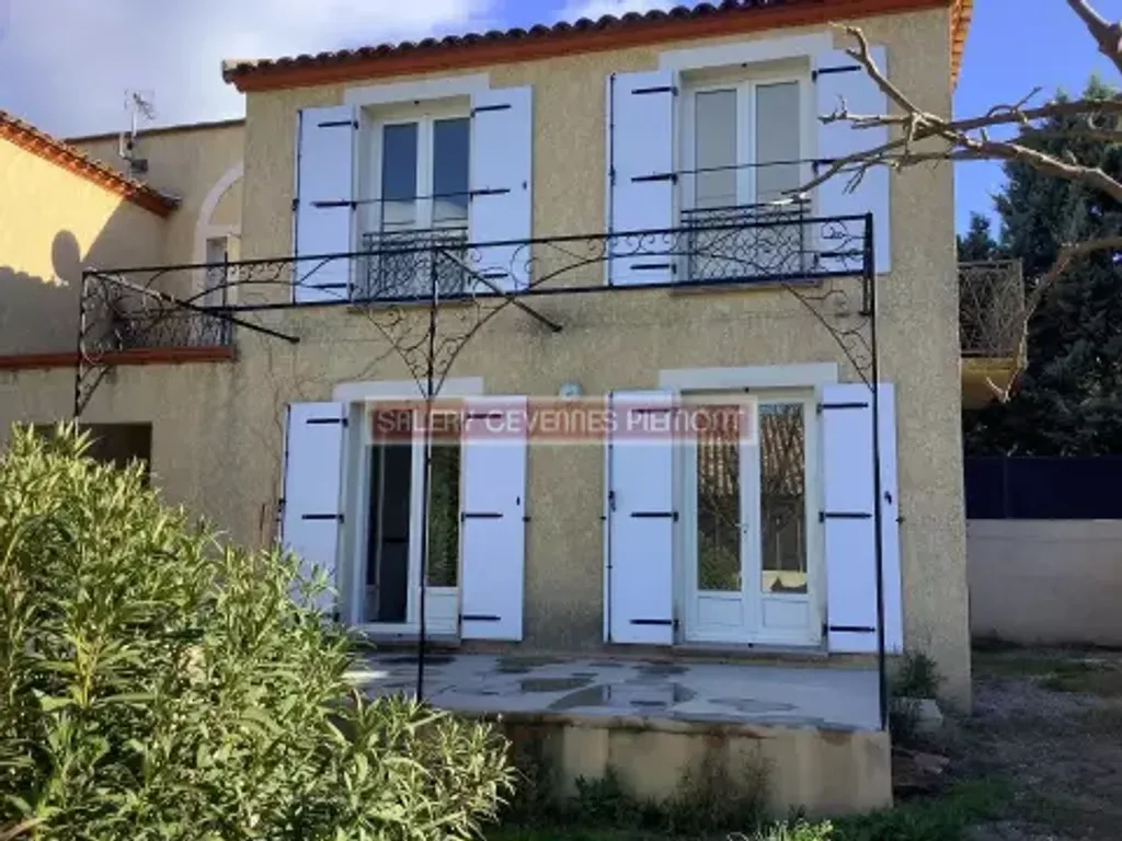 Achat maison à vendre 3 chambres 90 m² - Moulézan