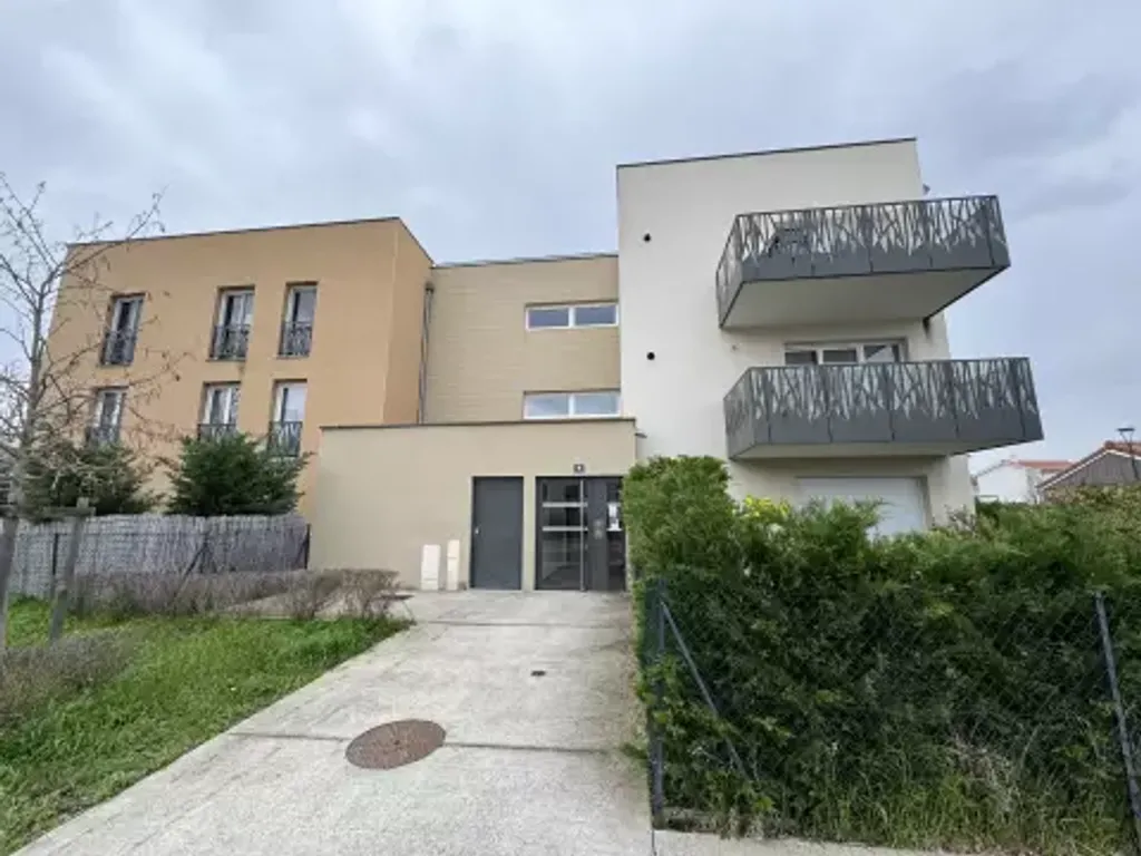 Achat appartement à vendre 3 pièces 66 m² - Les Roches-de-Condrieu