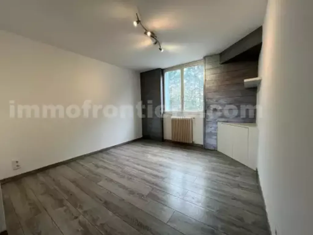 Achat appartement à vendre 3 pièces 59 m² - Ville-la-Grand