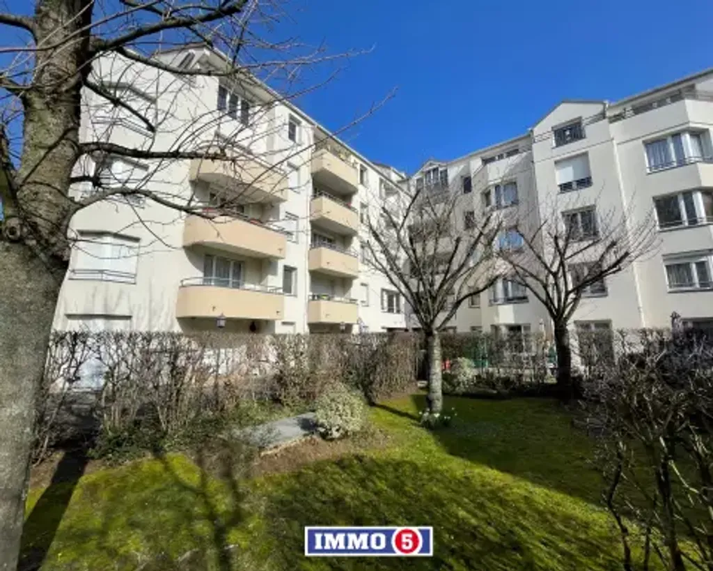 Achat duplex à vendre 5 pièces 94 m² - Villiers-sur-Marne