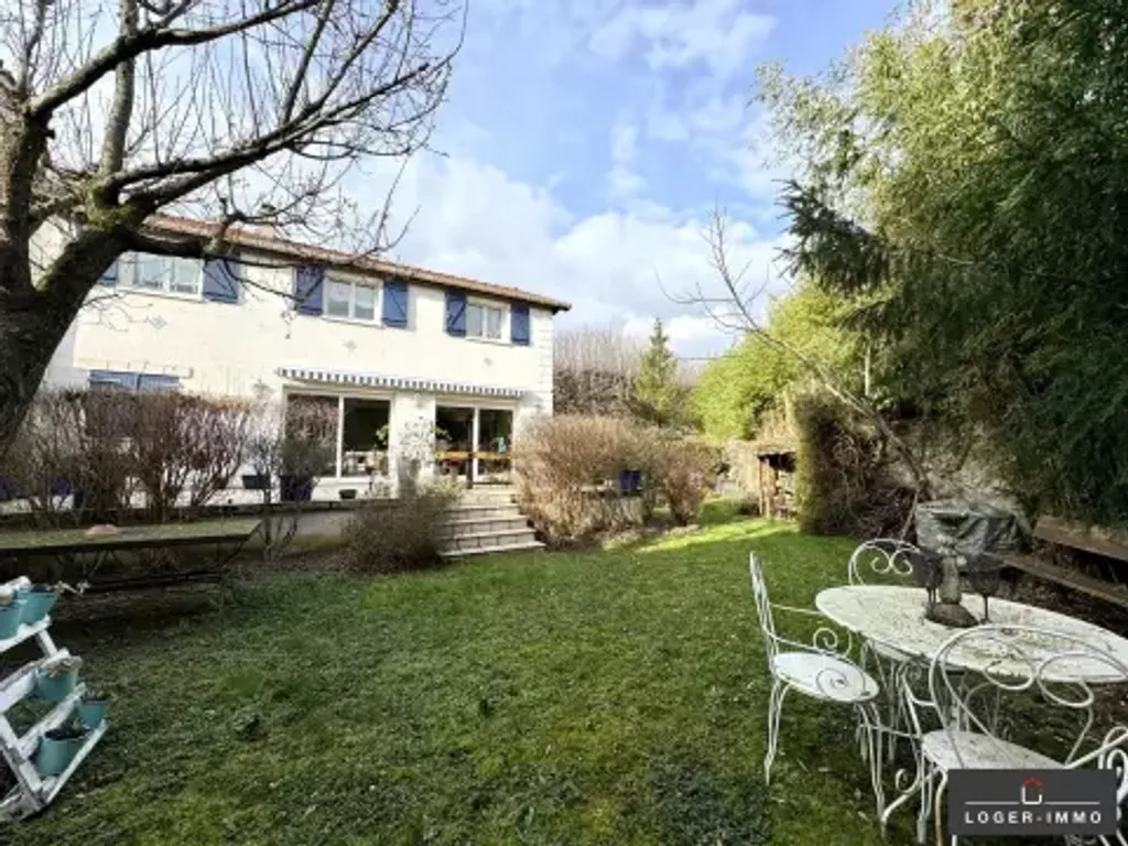 Achat maison à vendre 5 chambres 200 m² - Le Perreux-sur-Marne