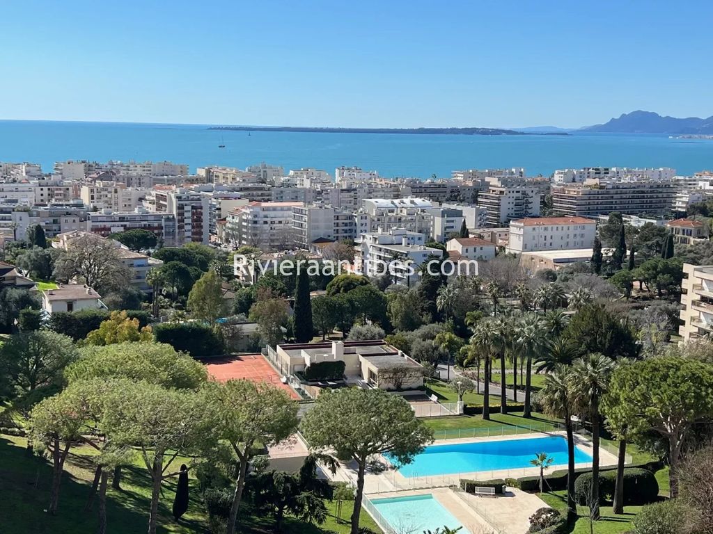 Achat appartement à vendre 3 pièces 75 m² - Antibes