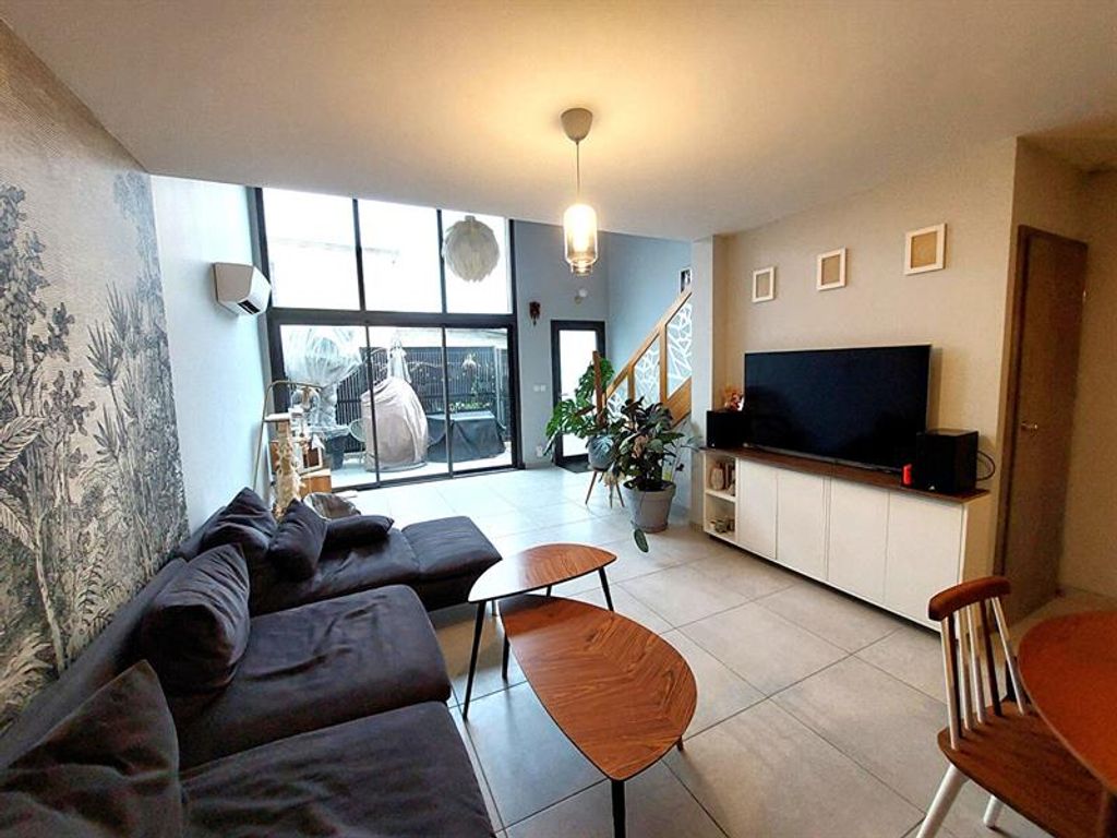 Achat maison à vendre 2 chambres 84 m² - Balan