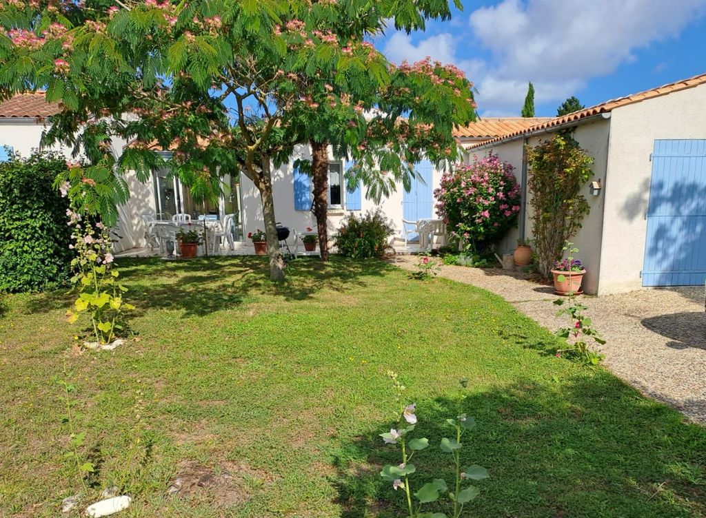 Achat maison à vendre 2 chambres 65 m² - Saint-Georges-d'Oléron