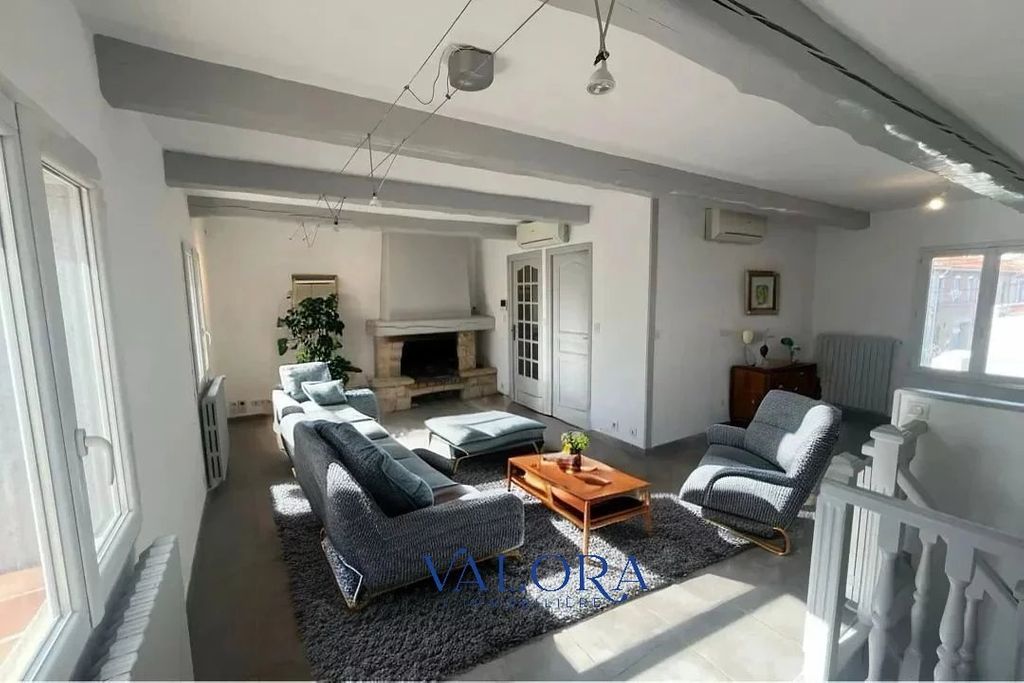 Achat maison à vendre 2 chambres 79 m² - Marseille 9ème arrondissement