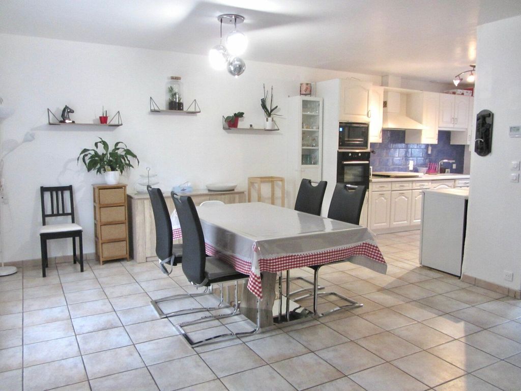 Achat maison à vendre 4 chambres 101 m² - Villefranche-sur-Saône