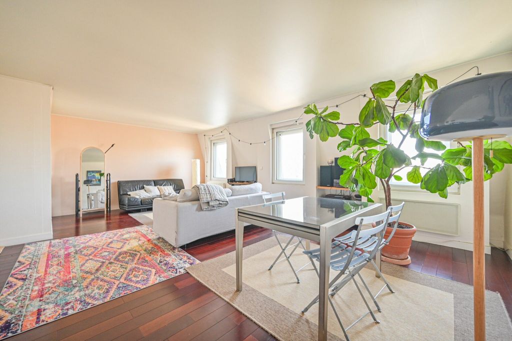 Achat appartement à vendre 4 pièces 84 m² - Paris 10ème arrondissement