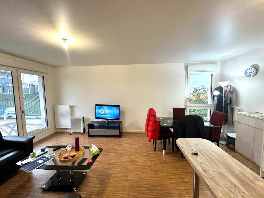 Achat appartement à vendre 3 pièces 62 m² - La Courneuve