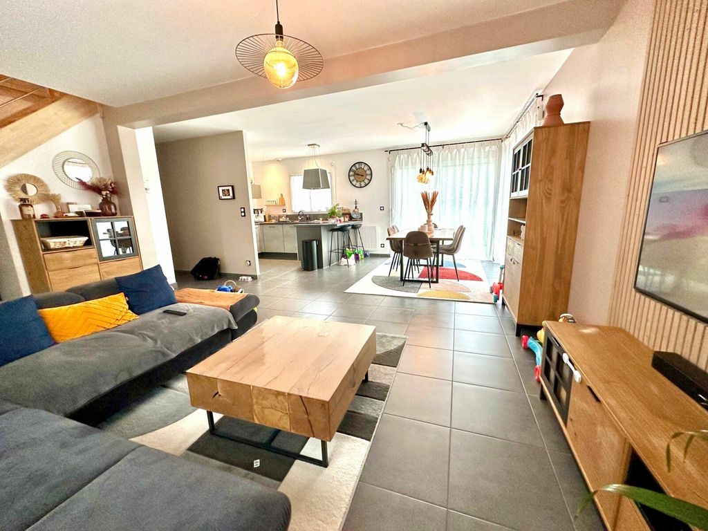 Achat maison à vendre 4 chambres 117 m² - Pencran