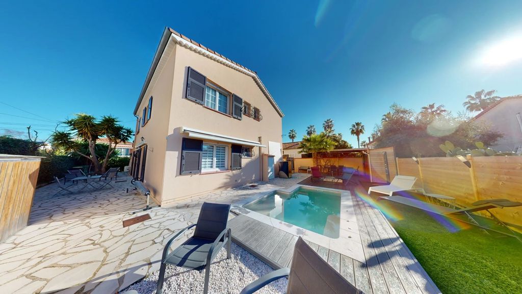 Achat maison à vendre 5 chambres 200 m² - Villeneuve-Loubet